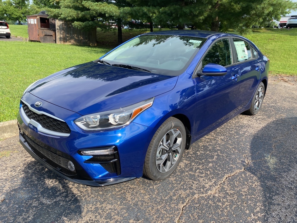 New 2020 Kia Forte LXS FWD 4D Sedan